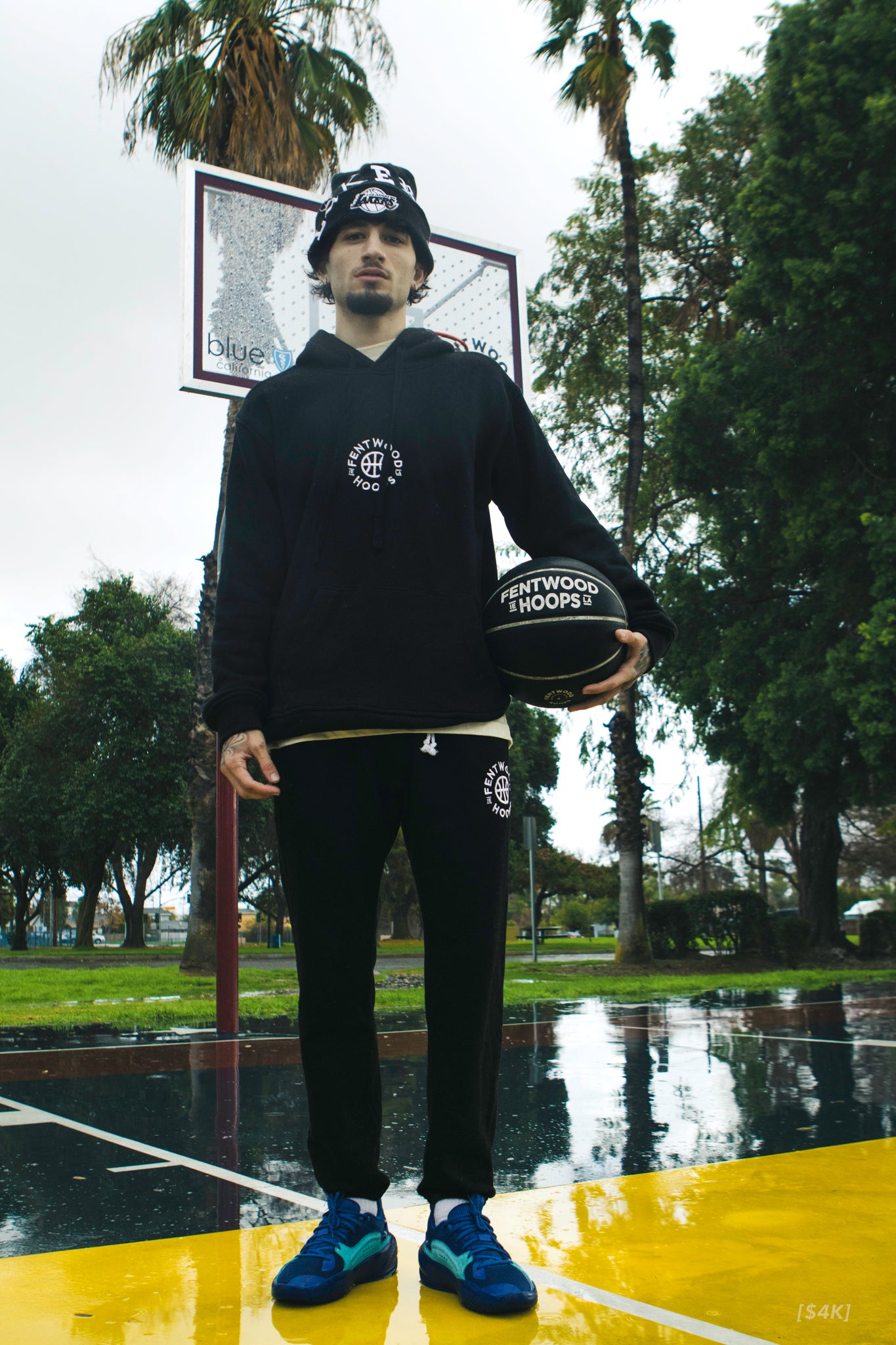 logo sweats